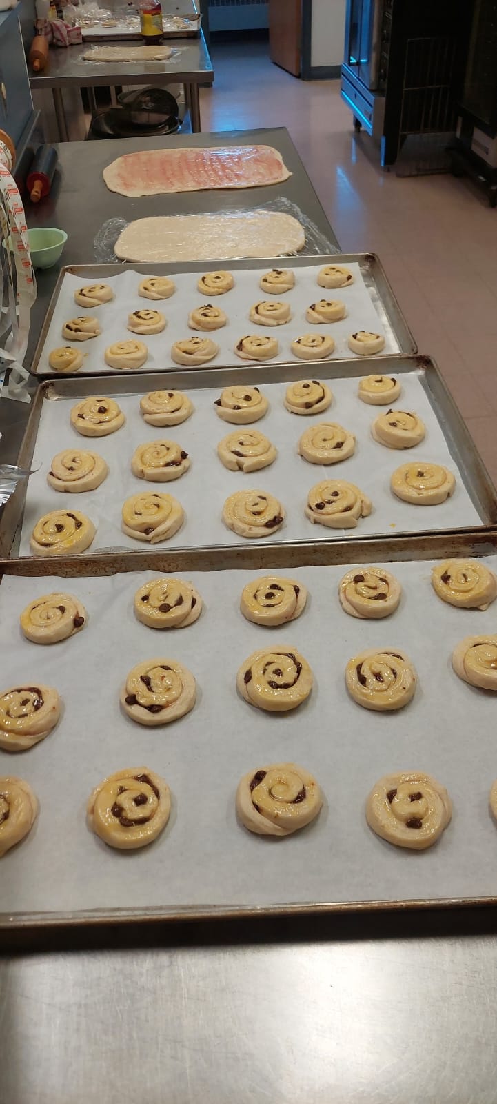 Biscuits wide.jpeg (123 KB)