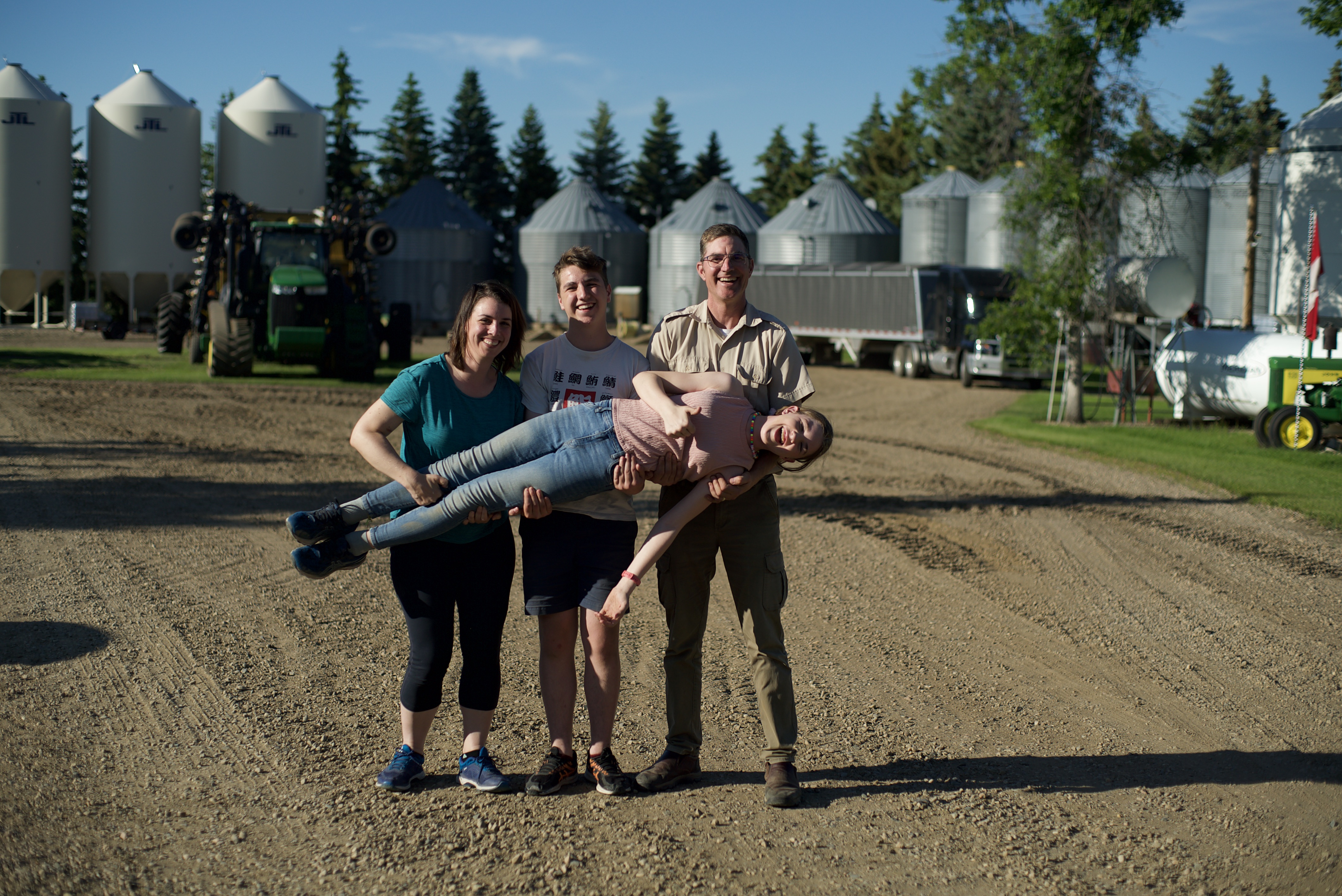 Claire_11.jpeg (2.91 MB)